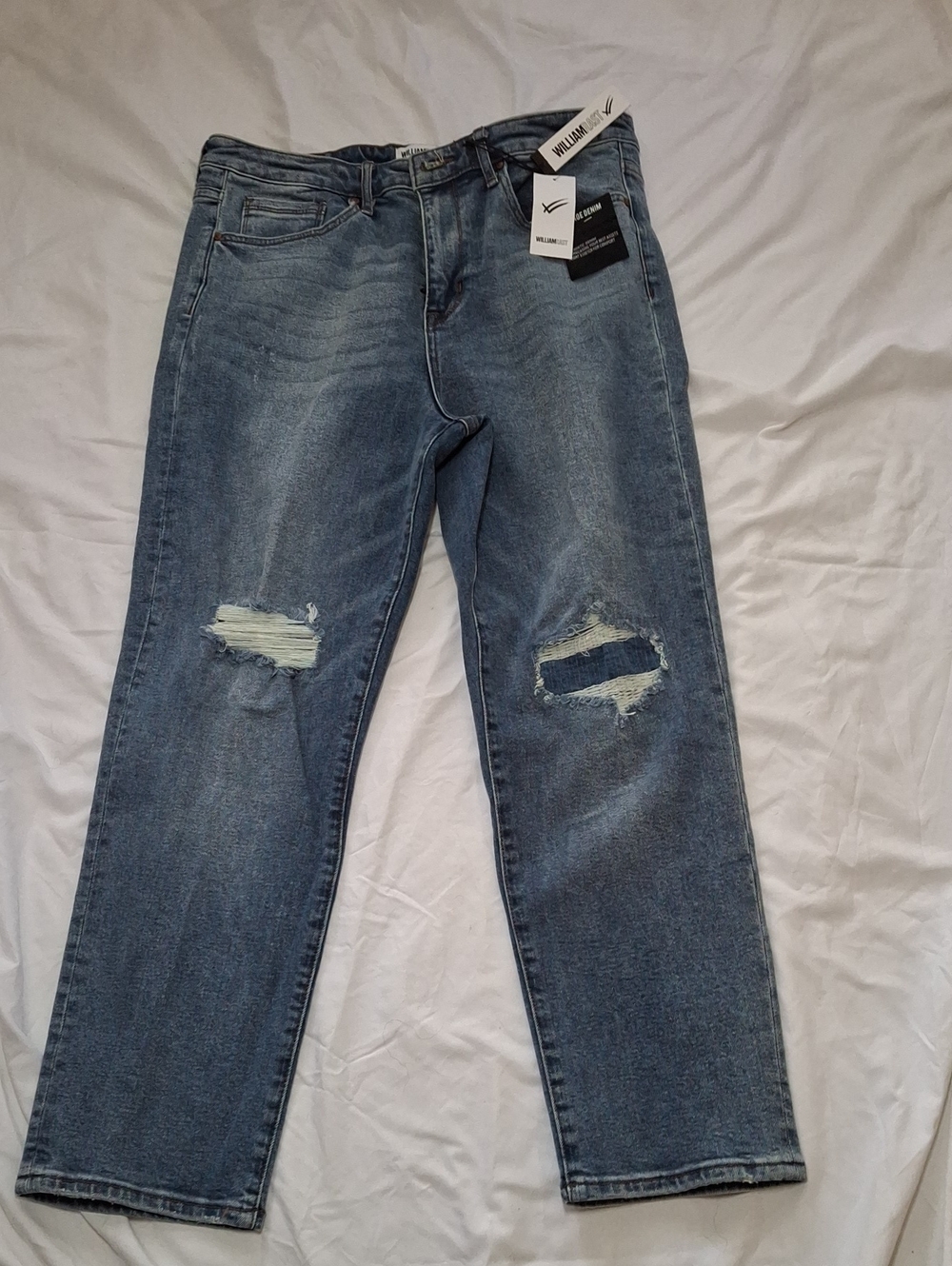 William Rast NWT So Cheeky High Rise Straight Distressed Jeans Vintage Wash